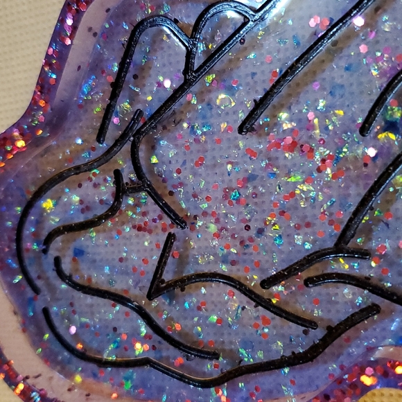 Resin Female body shape trinket - Picture 2 of 8